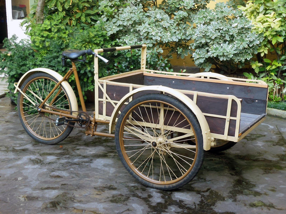 Collezione Azzini - Velocipedi e Biciclette Antiche