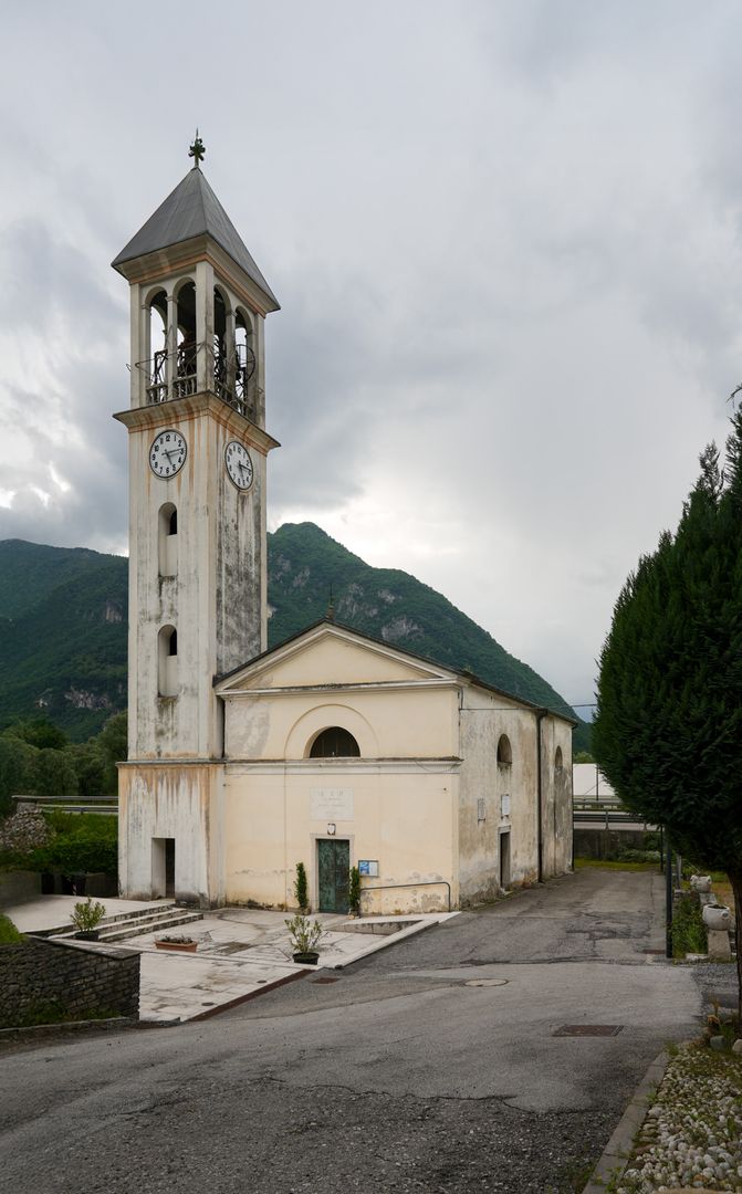 Portale - Chiesa Parrocchiale di Caorera