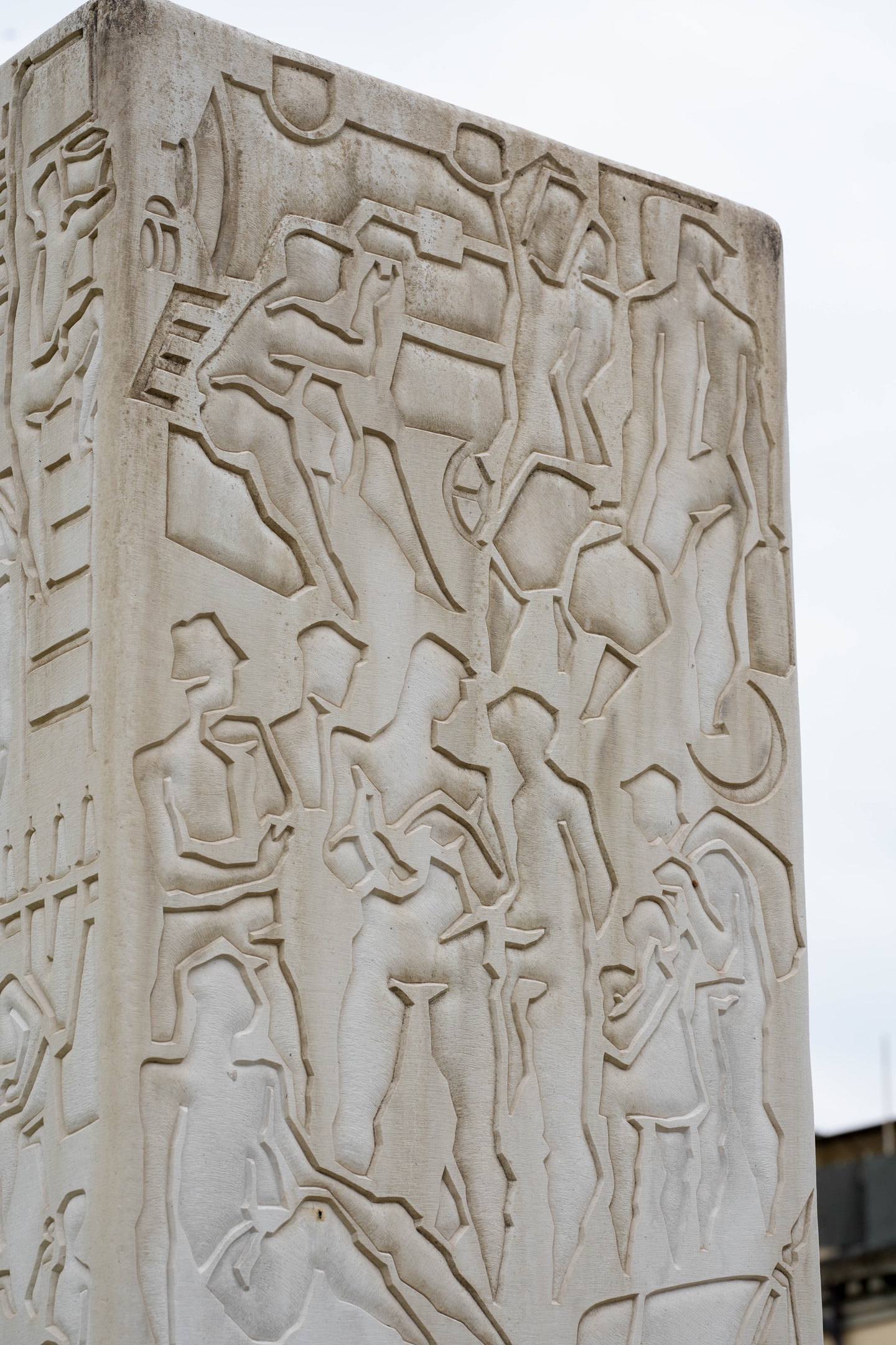 Piazzale Cesare Battisti - Opere di Franco Fiabane