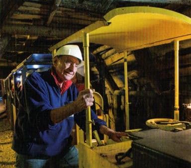 Level VII Gallery Itinerary