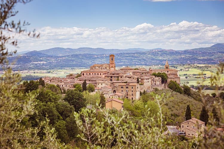 A Journey to Discover Bettona: Art, History, and Natur