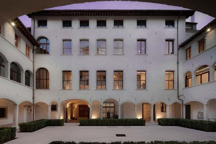 Vollständiger Rundgang – Palazzo Fulcis