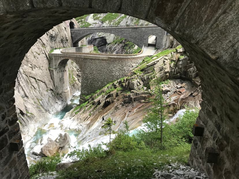 Sentier thématique « Sur les traces de Goethe vers le Gothard » - de Göschenen à Andermatt en passant par les gorges de la Schöllene