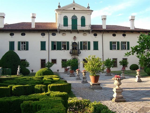 Villa De Claricini Dornpacher